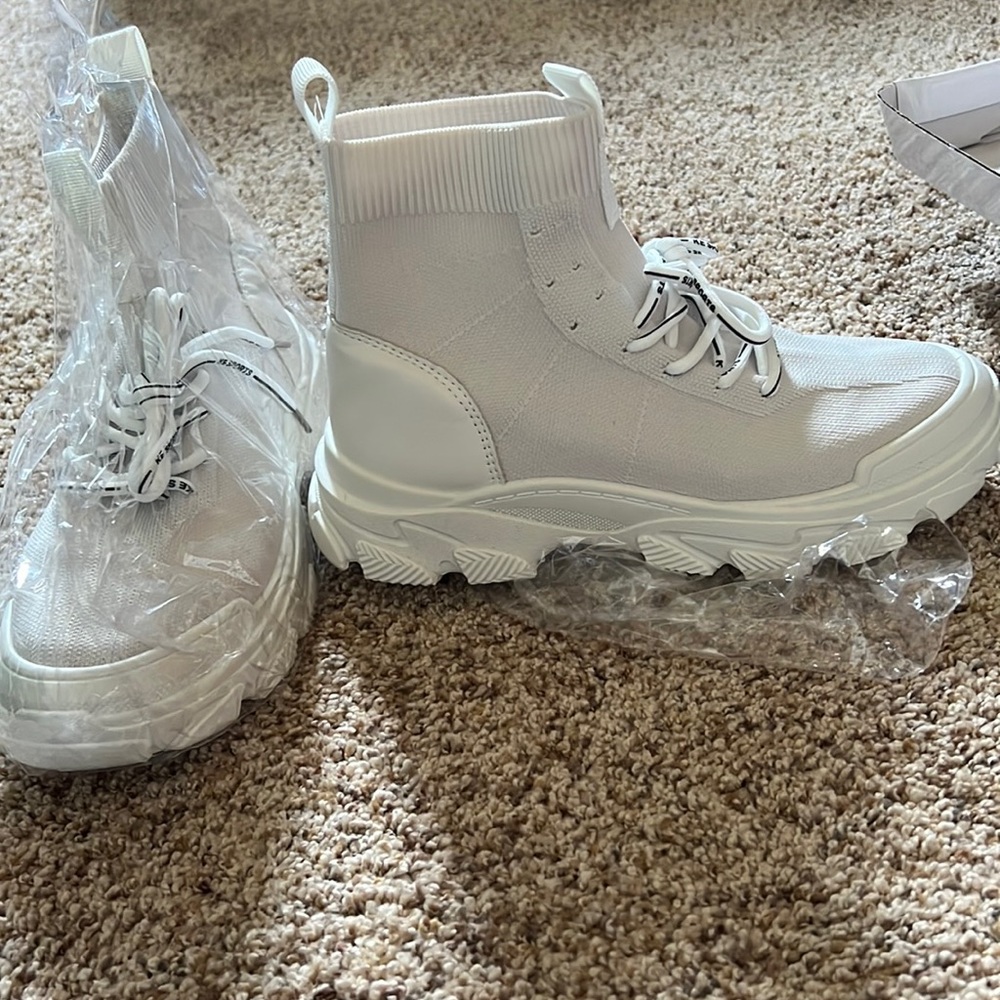 Super cute high tops